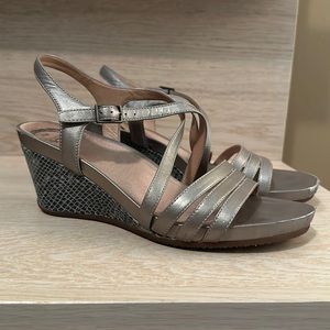 Abeo Loretta Champagne Sandals Size 9